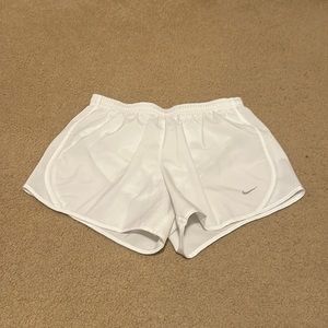 nike youth lg white shorts
